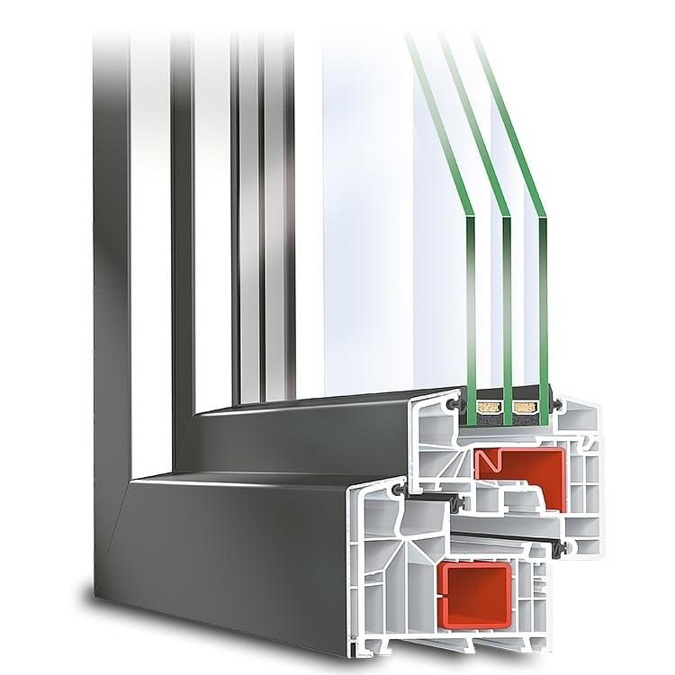 Coupe d'un profilé PVC 5 chambres avec triple vitrage
